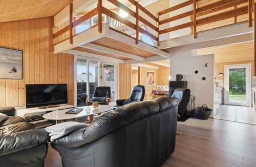 Vorupør House | Lovely home in Thisted with sauna