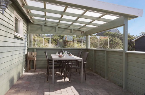 Vorupør House | Lovely home in Thisted with kitchen