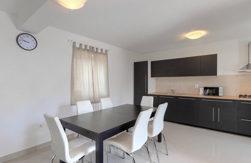 Kringa House | Lovely home in Tinjan