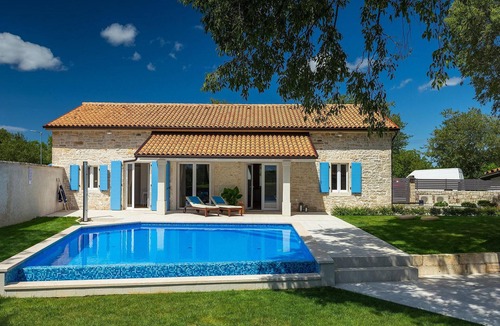 Tinjan House | Lovely home in Tinjan