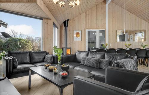 Holloselund House | Lovely Home In Tisvildeleje With Sauna