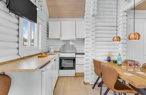 Tranekaer House | Lovely home in Tranekær with kitchen