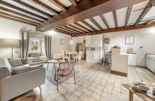 Tremblay House | Lovely home in Tremblay with kitchen