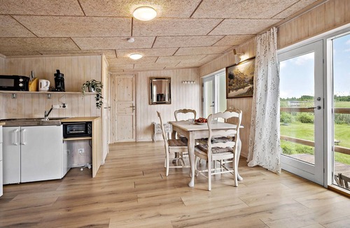 Ugerlse House | Lovely home in Ugerløse with kitchen