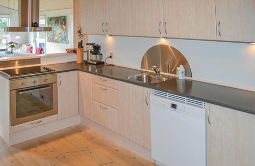 Sønder Nissum House | Lovely home in Ulfborg with WiFi