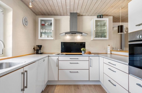 Husby House | Lovely home in Ulfborg with sauna