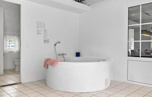 Øhuse House | Lovely Home In Ulfborg With Wifi