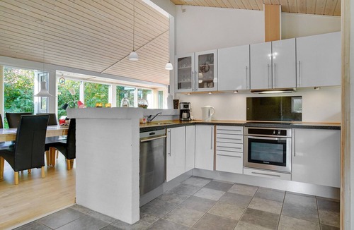 Marielyst House | Lovely home in Væggerløse with sauna