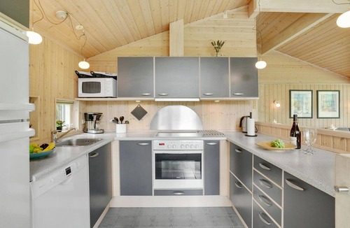 Bøtø By House | Lovely home in Væggerløse with sauna