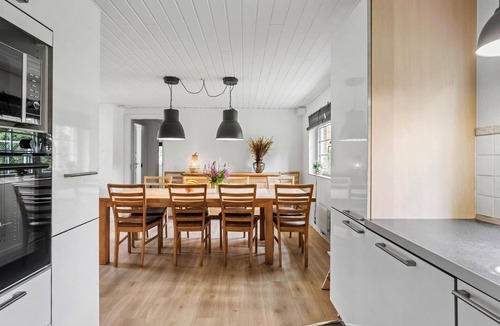 Bøtø By House | Lovely home in Væggerløse with sauna