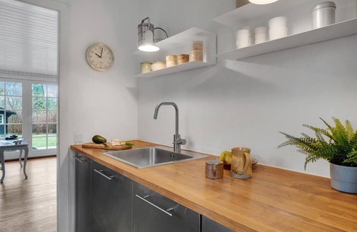 Vejby House | Lovely home in Vejby with kitchen
