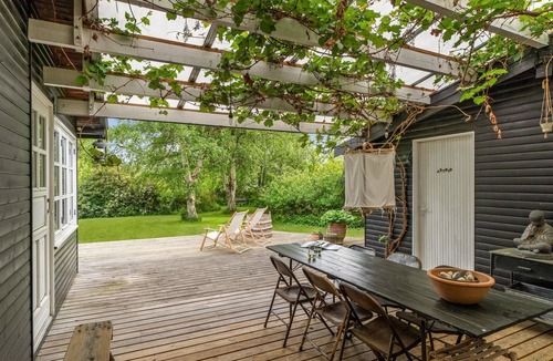 Vejby House | Lovely home in Vejby with kitchen
