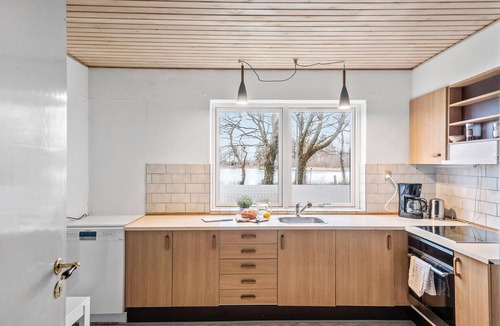 Vemb House | Lovely home in Vemb with house sea view