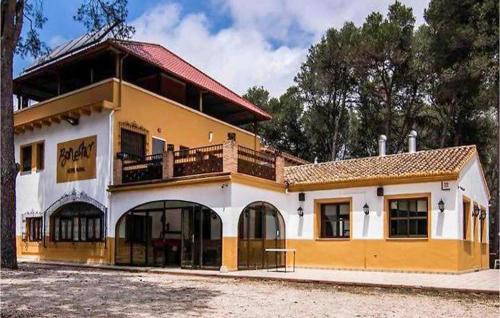 Villalonga House | Lovely Home In Vilallonga