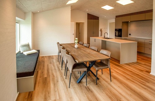 Vinderup House | Lovely home in Vinderup with WiFi