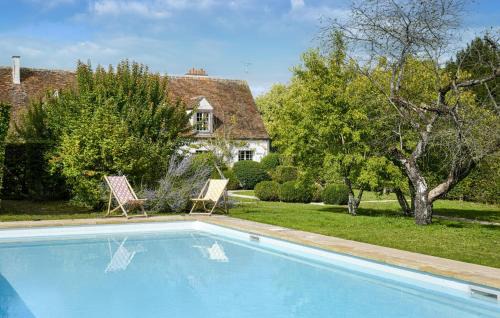Yevre-la-Ville House | Lovely Home In Yèvre-La-Ville