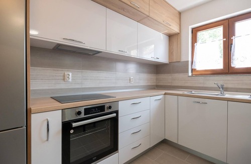 Zmijavci House | Lovely home in Zmijavci
