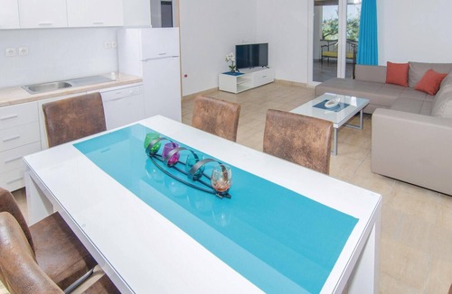 Zuljana House | Lovely home in Zuljana with WiFi