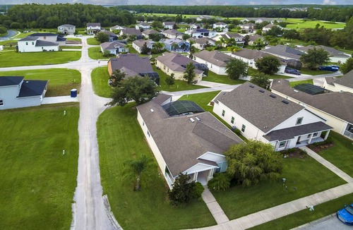 Trafalgar Village House | Lovely Home w/private pool near Disney & Universal