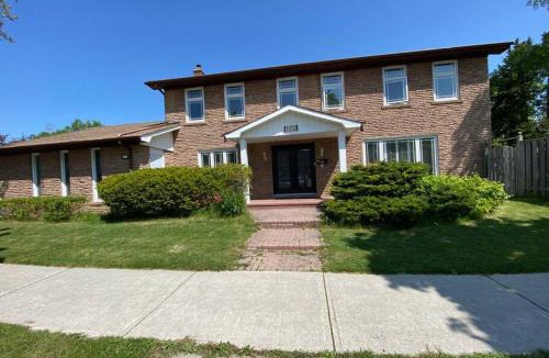 Bayview Woods - Steeles Villa | Lovely house in a nice community