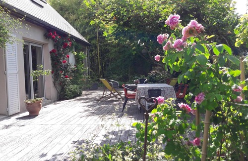 Azay-le-Rideau House | Lovely house in a green setting.