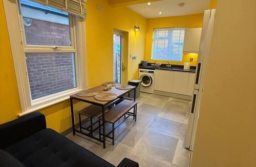 Earley House | Lovely House in Reading