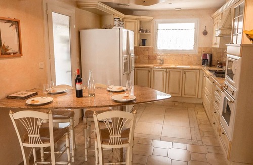 Narbonne House | Lovely house near the historical center of Narbonne and main shops, private pool