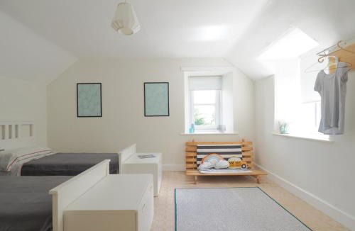 Sanquhar House | Lovely house next to Euchan River