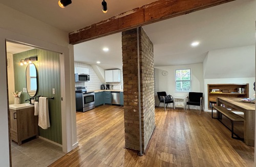 Hamilton House | Lovely house off Main Street