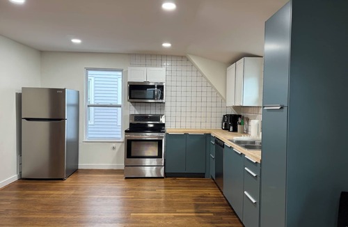 Hamilton House | Lovely house off Main Street