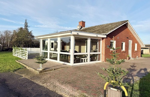 Øsløs Villa | Lovely house with a view of the Limfjord