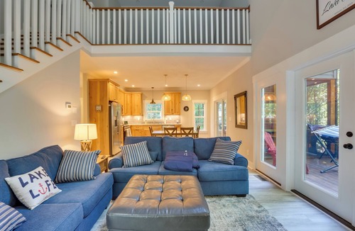 Manson House | Lovely Kerr Lake House w/Private Dock!