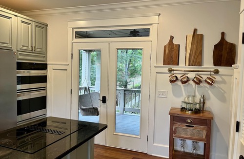 Waleska House | Lovely Lake Escape