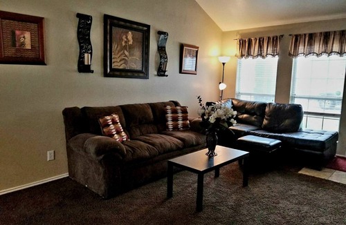 Converse House | Lovely Lake home near downtown riverwalk