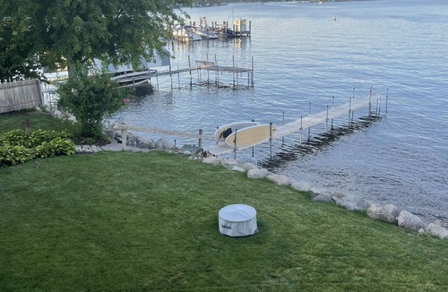 Tonka Bay House | Lovely Lake Minnetonka Suite
