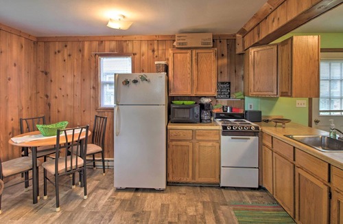 Detroit Lakes Cabin | Lovely Lakefront Hideaway - Bring Your Boat!