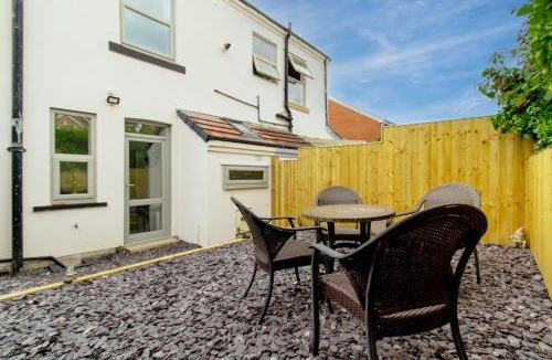 Stanley House | Lovely Lawns Lane