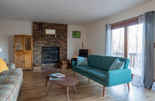 Liberty Ski Chalet | Lovely Liberty Chalet On the Waterfront