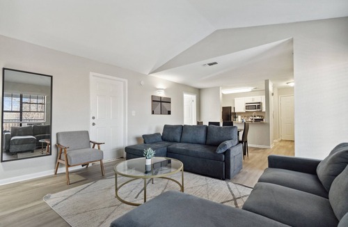 Pleasant Valley Apartment | Lovely Little Home w/free Hot Tub, Pool, Parking
