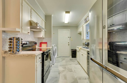 Reservoir Cottage | Lovely Little Rock Home w/Fire Pit & Yard!