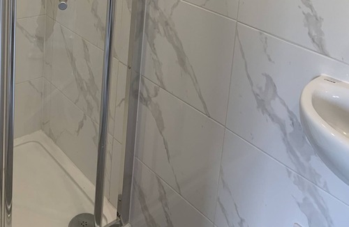 London Borough of Bromley Apartment | Lovely London studio flat