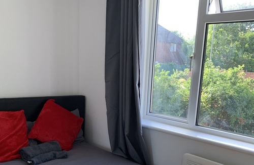 London Borough of Bromley Apartment | Lovely London studio flat
