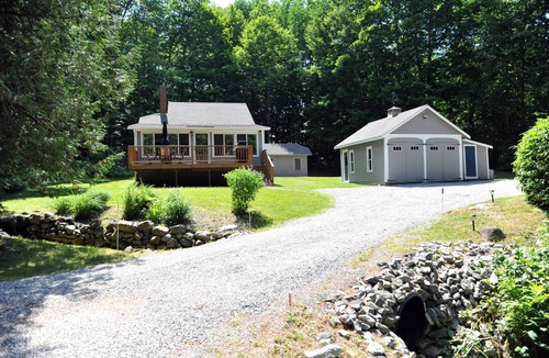 Naples Cottage | Lovely Long Lake Cottage