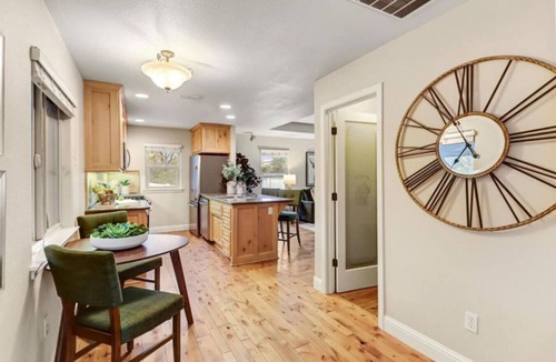 Loomis House | Lovely Loomis cottage