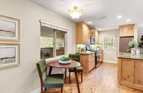 Loomis House | Lovely Loomis cottage
