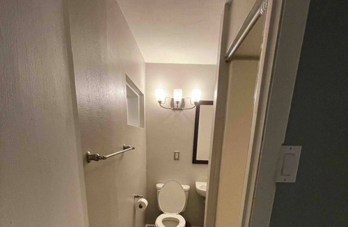Manchester House | Lovely lower level for 4 guest.