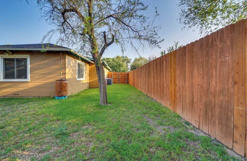 Tech Terrace Cottage | Lovely Lubbock Home w/Furnished Deck & Grill