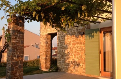 Baredine Villa | Lovely Luxury Villa, Private Pool With Heating, Fantastic Views Over Vineyards