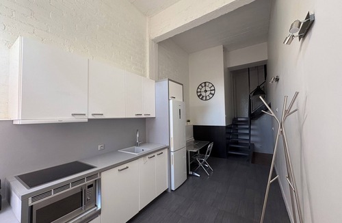 Parapluies Apartment | Lovely modern 2-room loft near Vincennes, close to Paris for visiting/working.