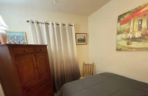Roanoke Condo | Lovely modern comfy condo